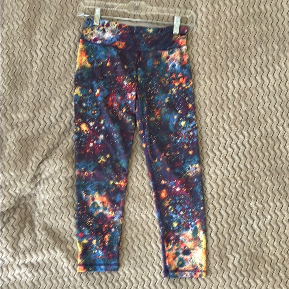 High Energie size small super cute Galaxy Print Leggings
